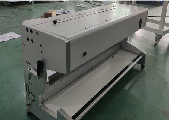 Un buon prezzo. 60W SMT PCB Board Cutting Machine 600mm Distanza di percorrenza con tenda luminosa in linea